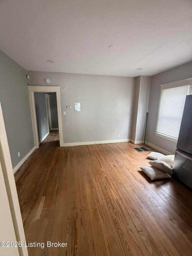 Photo - 112 E Woodlawn Ave Unit 3