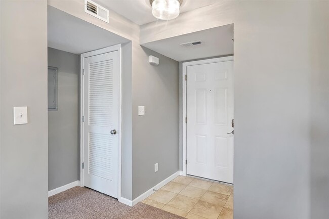 9733 Crayford Rd Unit 9E