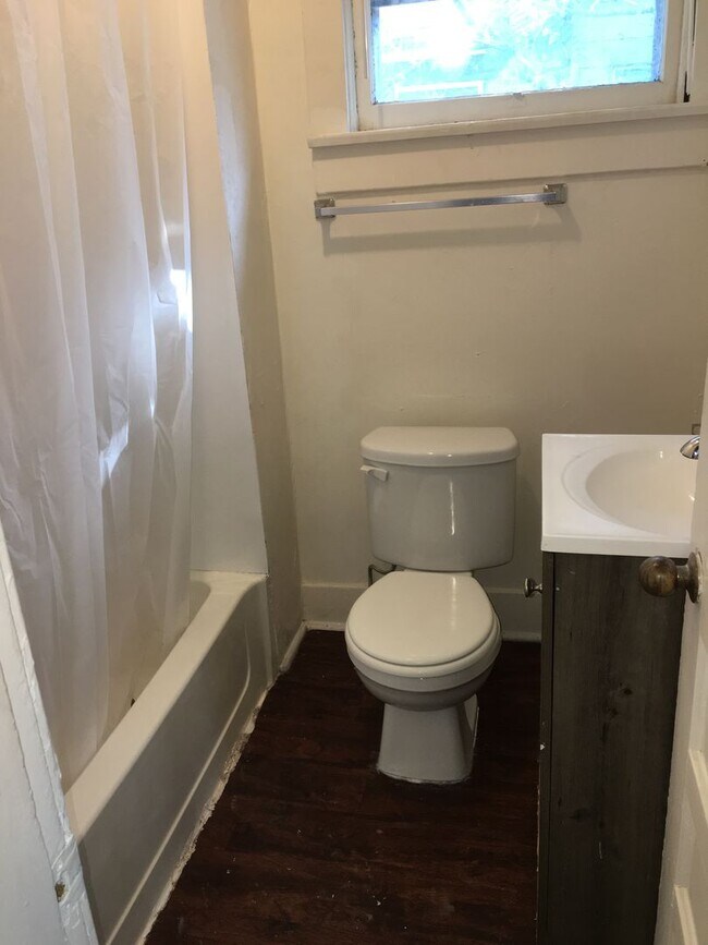 Photo - 1430 SW Polk St Unit 1430 - 2