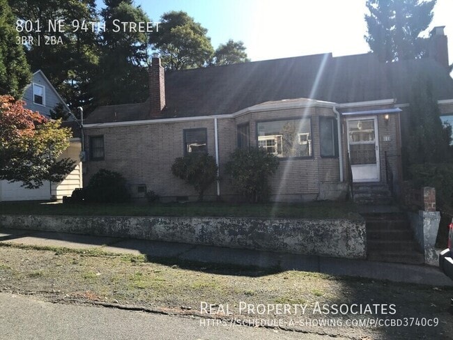 Photo - 801 NE 94th St House