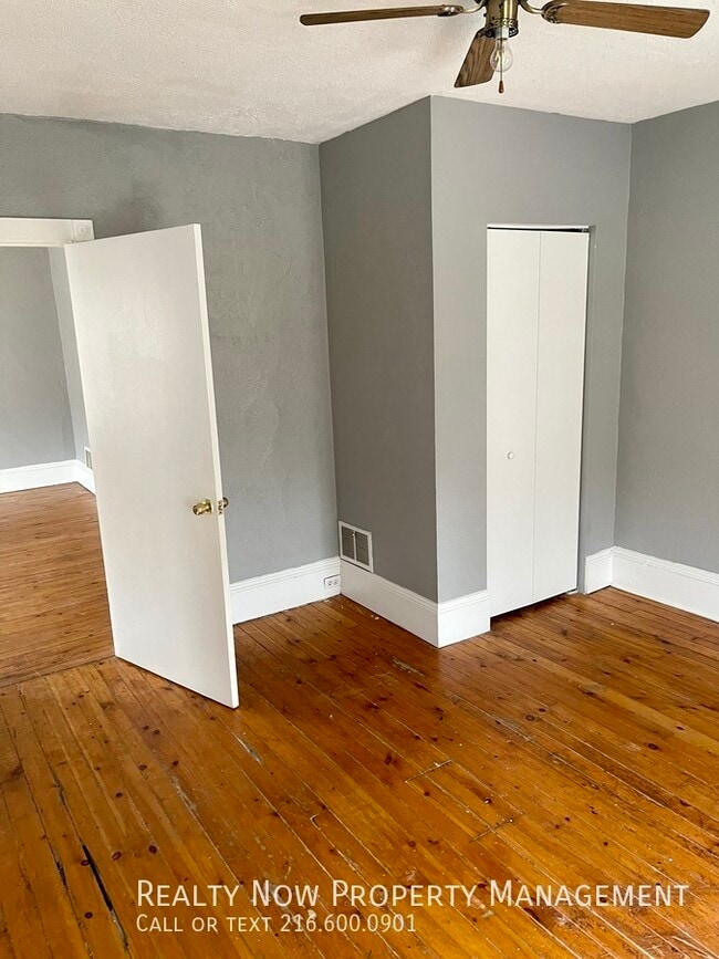 Photo - 2018 Forestdale Ave Unidad 2