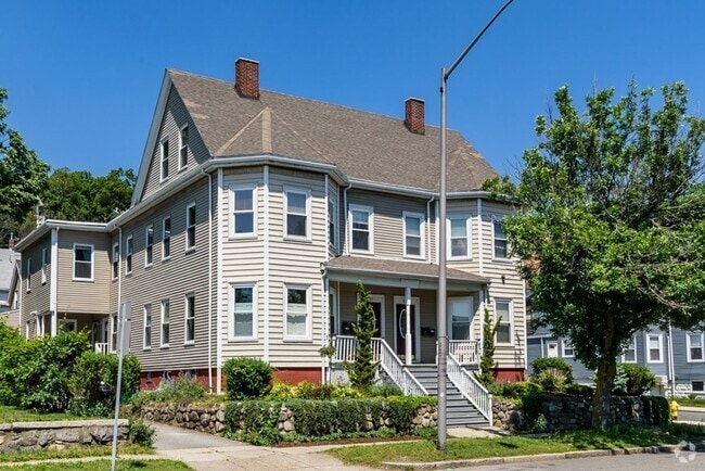 Building Photo - Rare Opportunity – Spacious 4 Bed, 2 Bath ... Rental