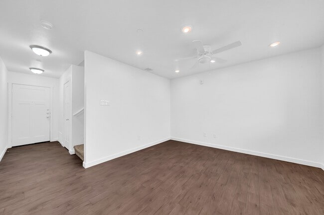 Photo - 21155 Gosling Rd Unit 24B