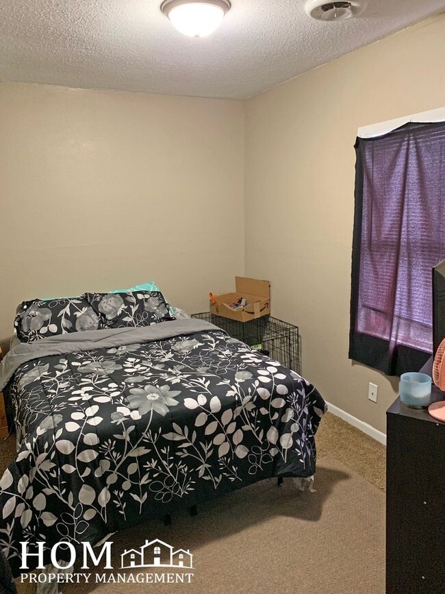 Photo - 325 E Plum St Unit 325.5