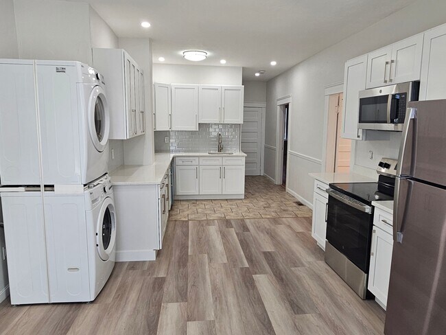 Building Photo - 30 Orient St Unit 30-1