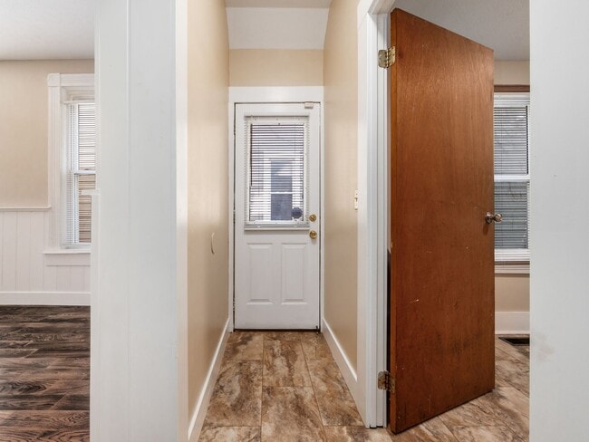 Photo - 1447 Hunter Ave