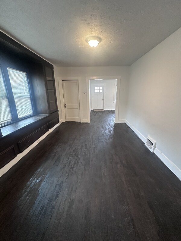 Photo - 3229 W 32nd St