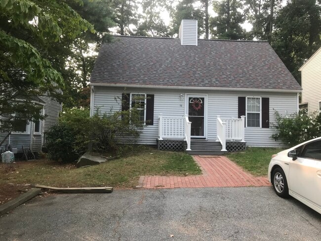 Photo - 16 Bowstring Way