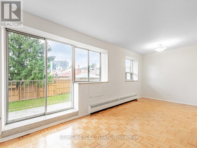 Photo - 1524 Lawrence Ave W Unit 202