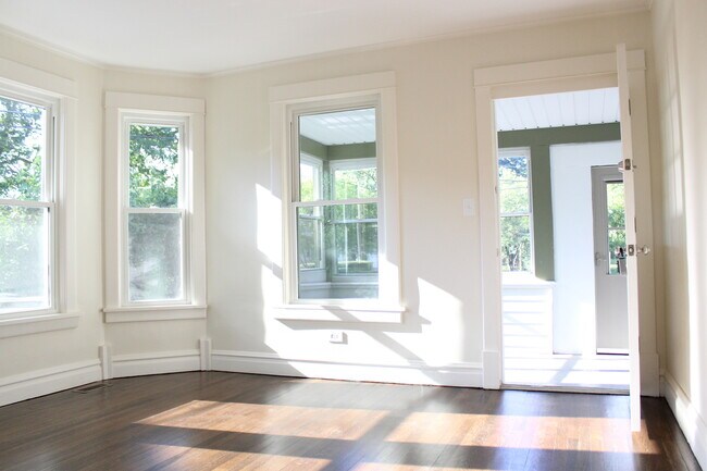 Photo - 2145 Cedar Rd