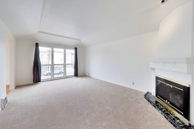 Photo - Bright Corner Home with Family Room, Yard & Laundry in Prime Sunset Location!