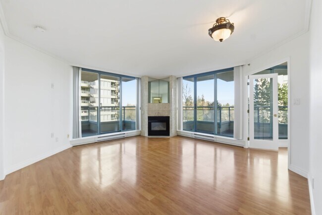 Building Photo - 13383 108 Ave