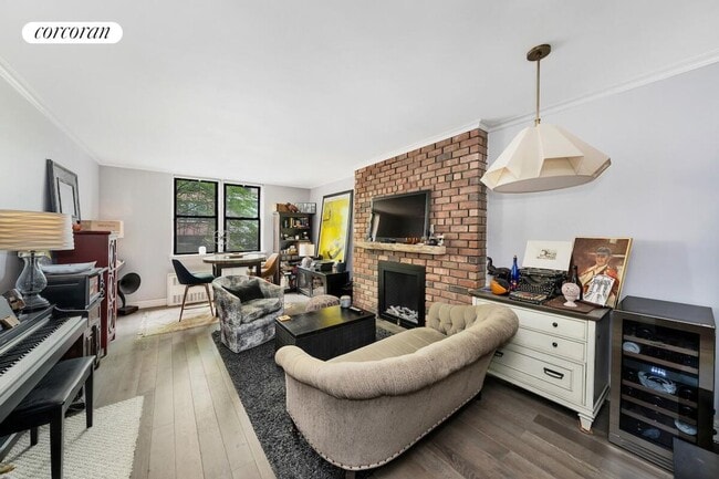 Photo - 250 W 15th St Condo