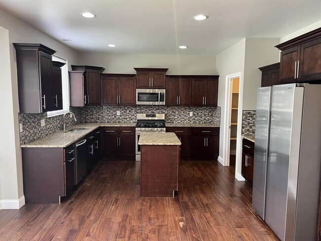 Photo - 3272 Rockhaven Ave Apartment