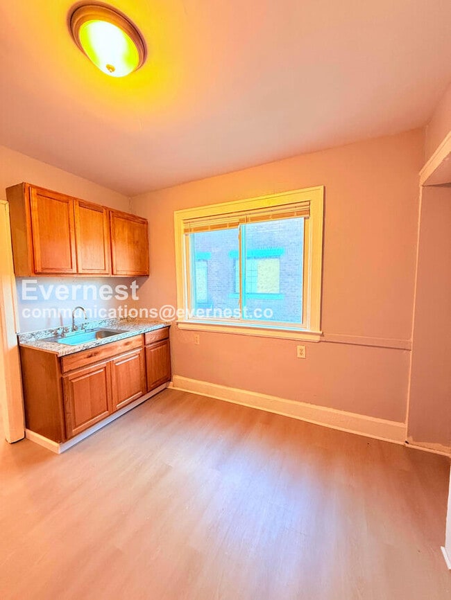 Photo - 2302 Hazelwood St Unidad 1
