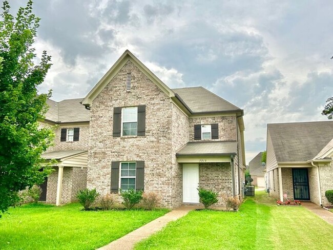 Building Photo - Affordable renovated 4BR home near Hacks Cross & 385