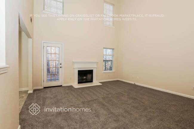 4435 Ravenwood Dr