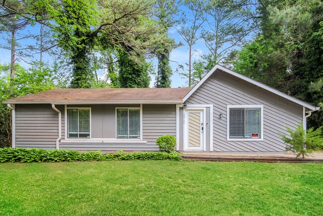 Building Photo - 8962 Ashwood Dr