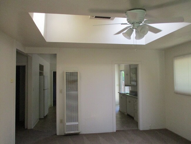 247 W 2nd Ave Unidad 247 (Front House)