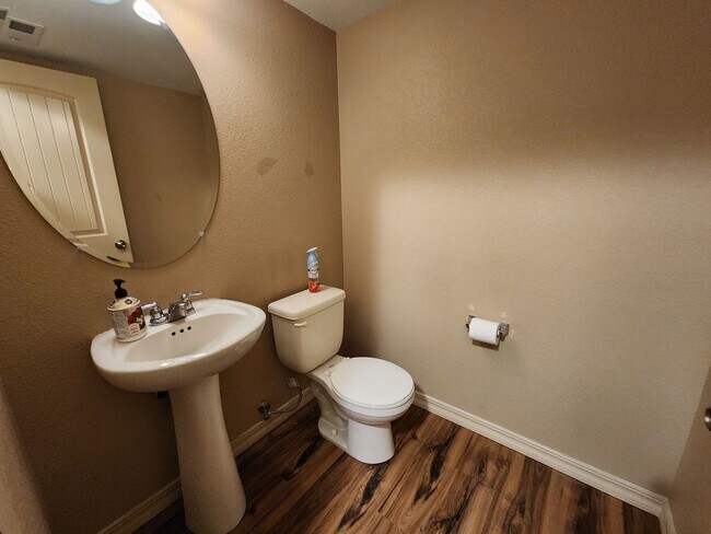 Photo - Stunning 4 Bed 3 Bath Home Near Peterson A...