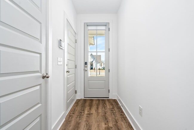 Photo - 1288 Foxtail Ln