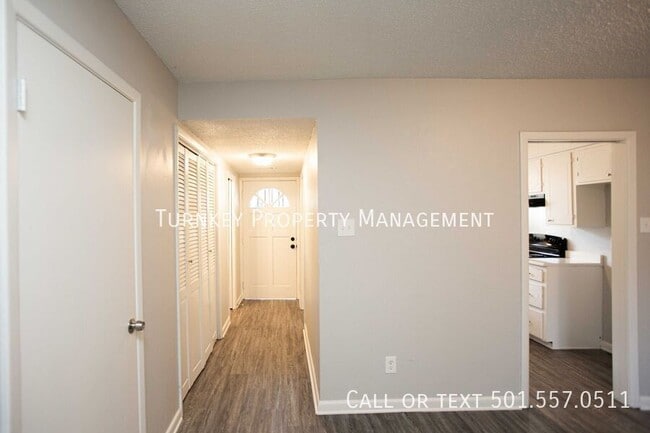 Photo - 2102 Fendley Dr