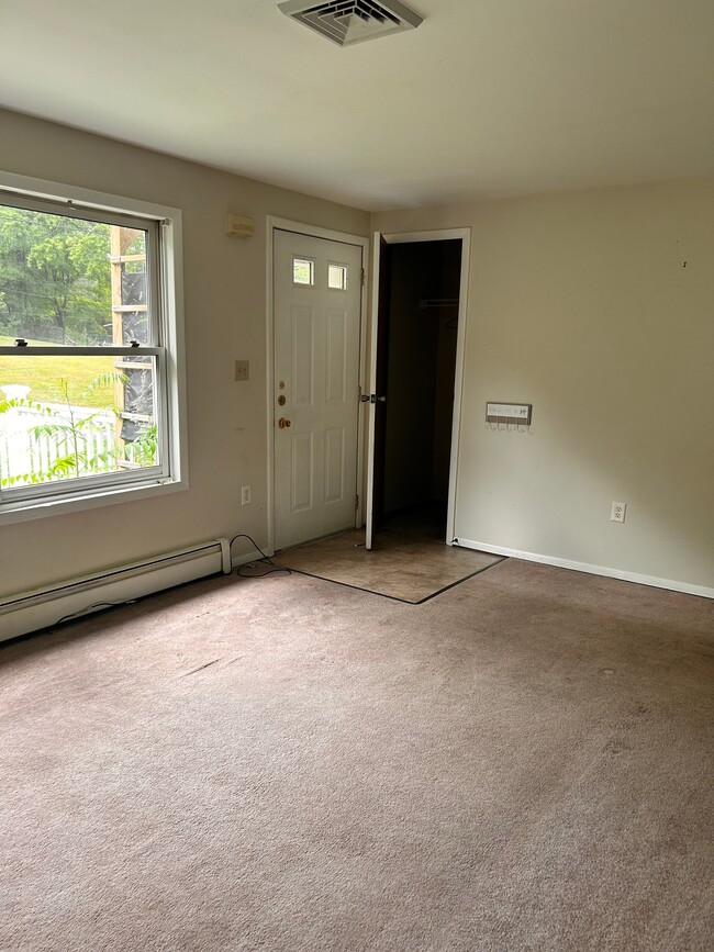 Photo - 47 Lakeland Dr