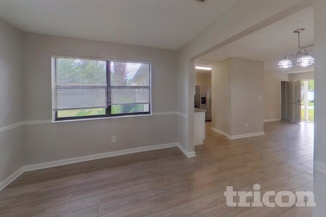 Photo - 2703 Arlex Dr E