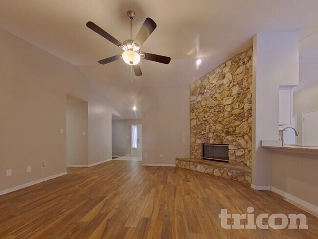 Photo - 1890 Long Pond Dr