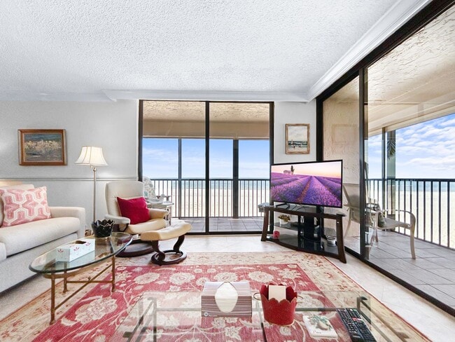 Photo - Luxurious Corner Unit with Stunning Floor-to-Ceiling Views! Unit 209
