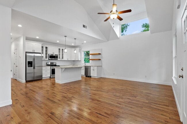 Photo - 2006 E 14th St Unit 2006