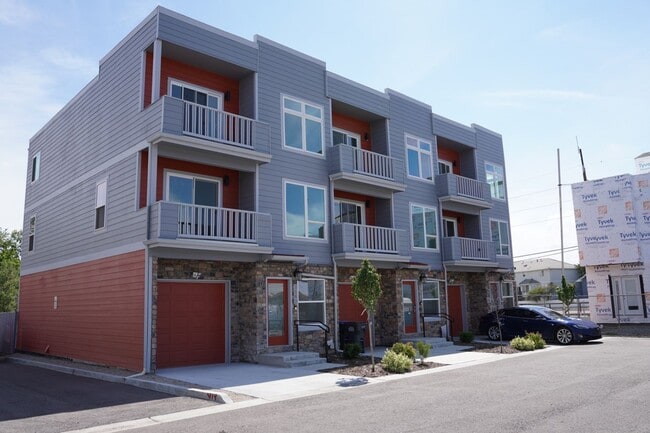 Building Photo - 3580 W 66th Ave