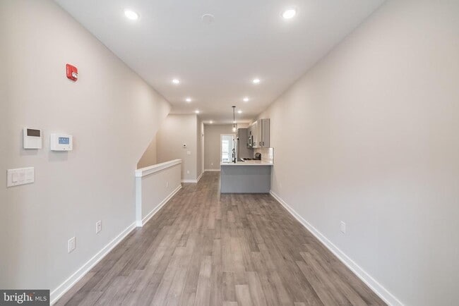 Photo - 2410 Clifford St Unit 1