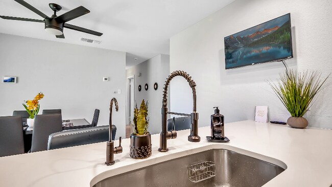 Photo - 1322 Meadow Knoll Dr