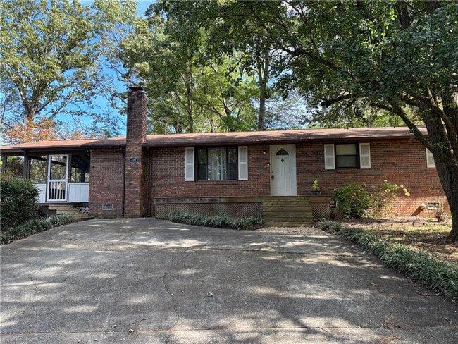 Photo - 209 Evans Cook Ct