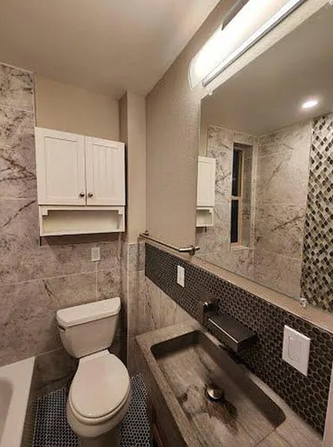 Photo - 1116 Emerson St Unit 4