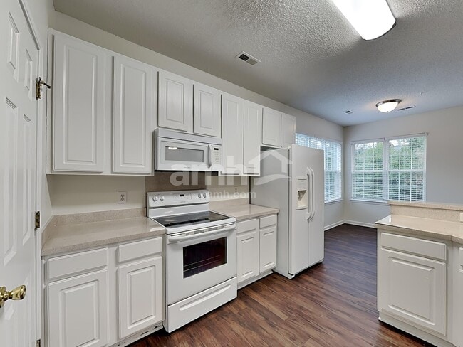 Photo - 6604 Conifer Cir