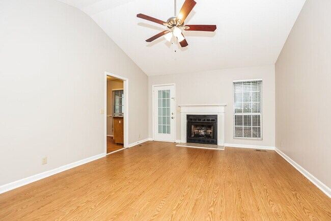 Photo - 1444 Hunters Branch Rd