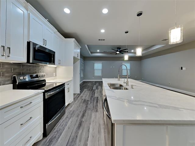 Photo - 2512 Sharon St
