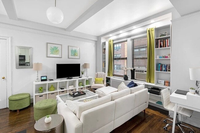 Photo - 157 E 72nd St Unidad 12-H