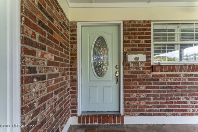 Photo - 618 8th Ave N