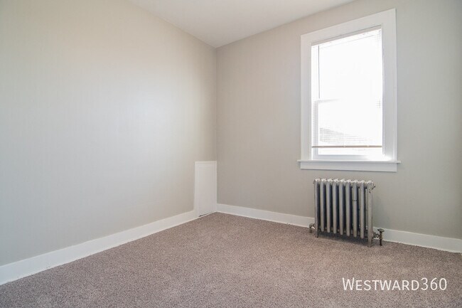 Photo - 1242 121st St Unit 2F