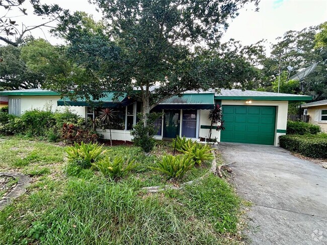 Building Photo - 20 N Orion Ave Rental
