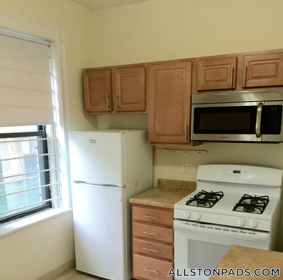 Photo - 23 Brighton Ave Unidad 2