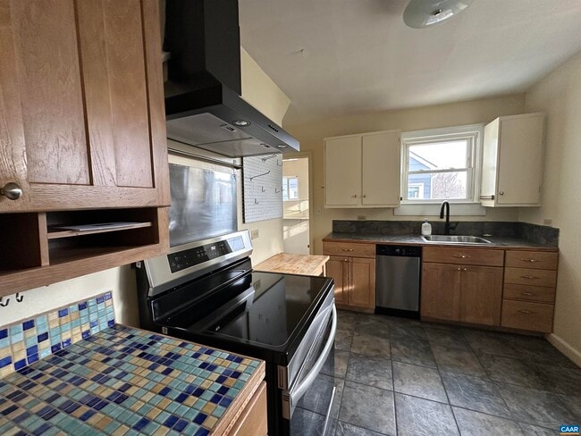 Photo - 1321 Willow Dr