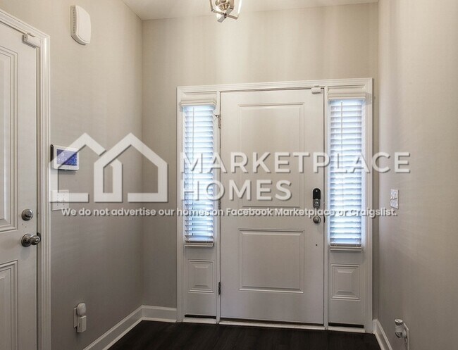 1425 Ardennes Dr