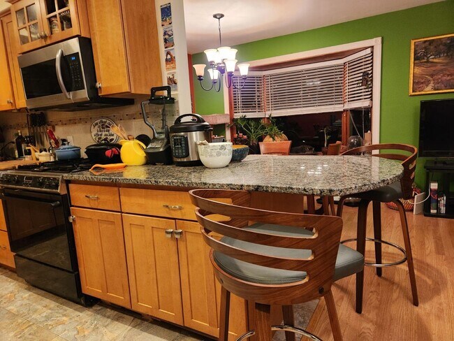 Photo - 157 Corry St