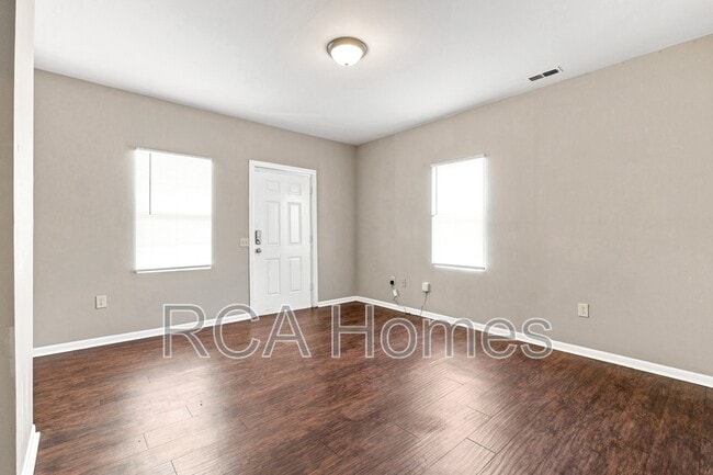 Photo - 2414 English Ave