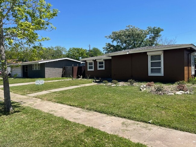 Building Photo - 4022 Lowman St