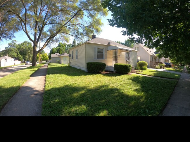 Photo - 2 bed 1 bath Royal Oak ranch